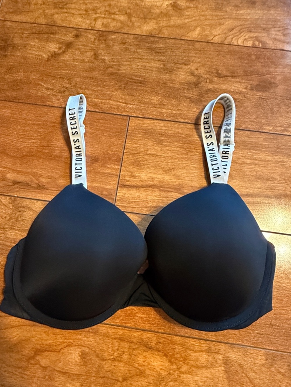 Victoria's Secret Navy Molded T-Shirt Bra with Logo Straps